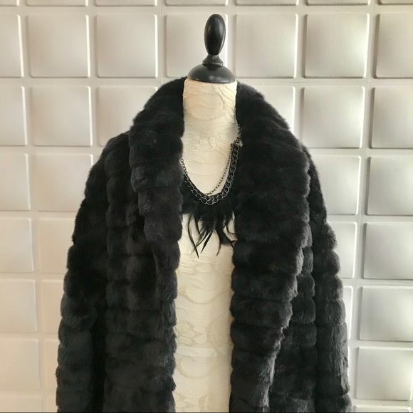 Victoria Sport Faux fur Long Coat - Picture 6 of 9